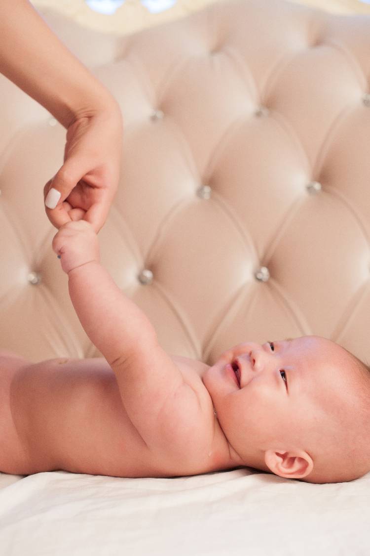 儿童摄影、婴儿摄影、宝宝照、亲子照、孕妇照、全家福等儿童摄影服务广州儿童摄影_儿童摄影工作室_儿童摄影哪家好